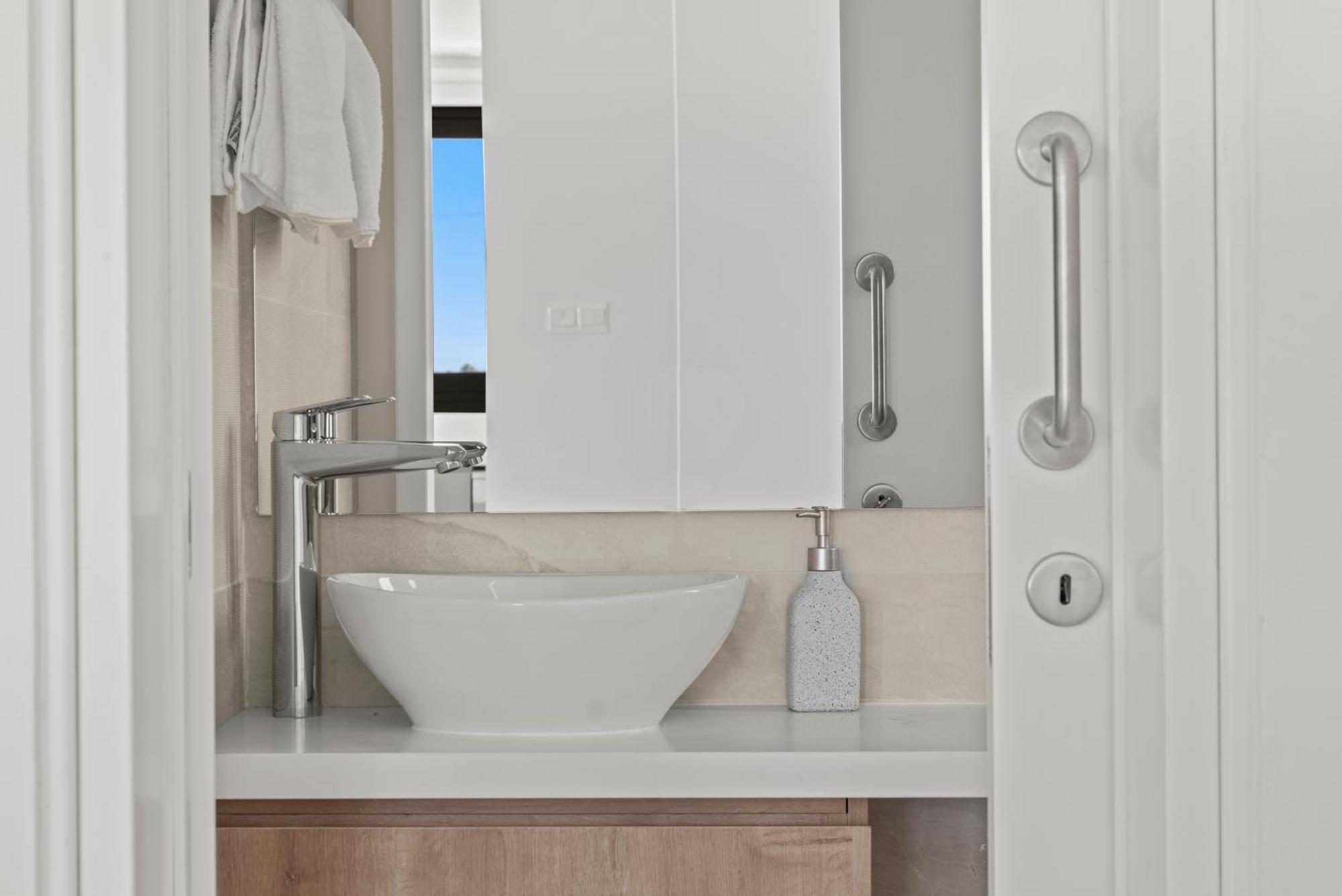Serenity Waves Villa 10 Softades 外观 照片